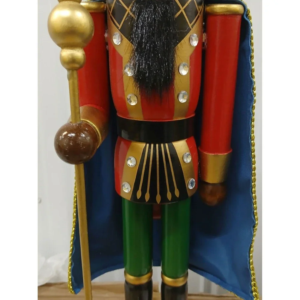 Wooden Nutcracker,24